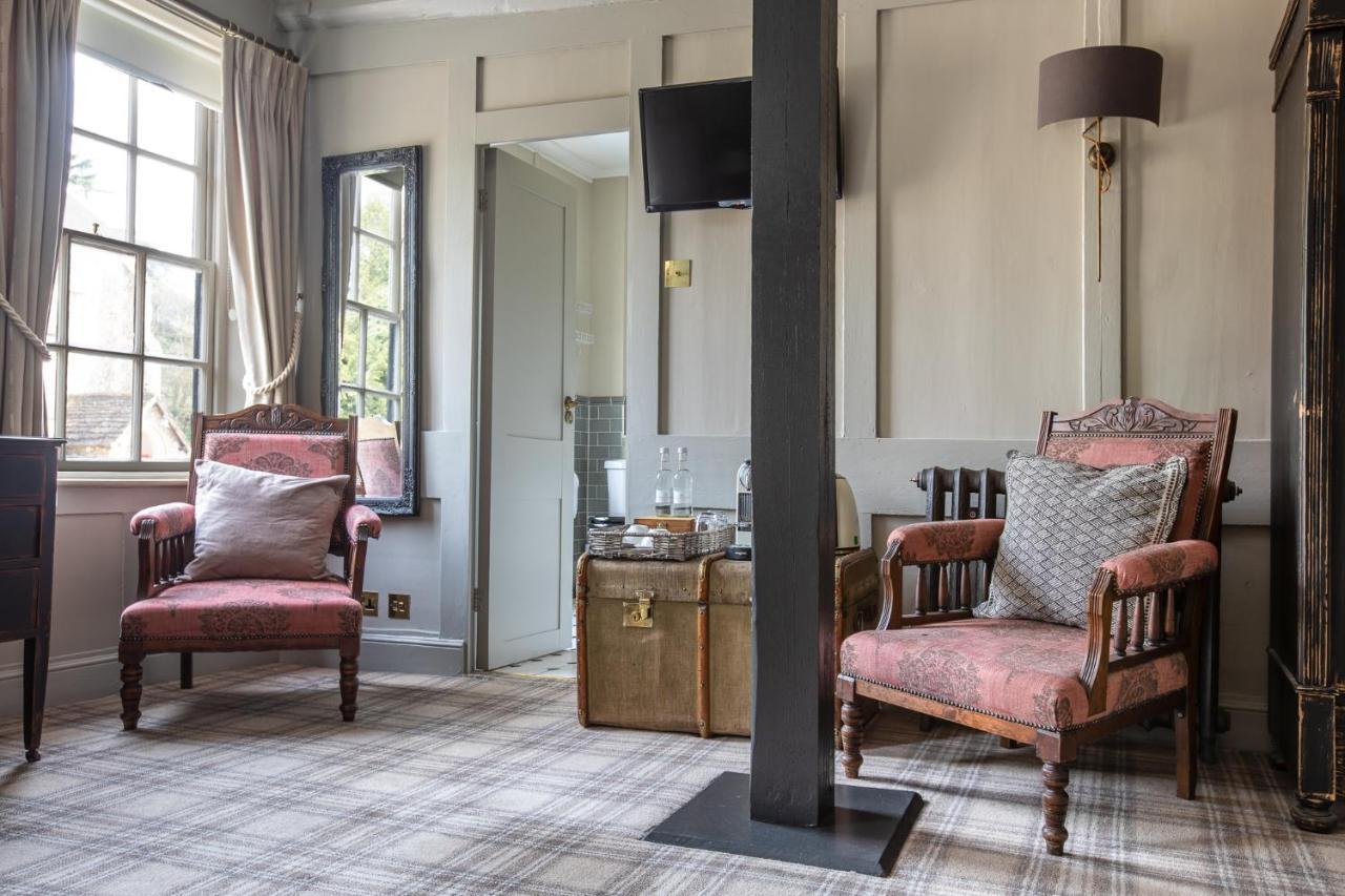 The Running Horses Hotel Mickleham Eksteriør billede