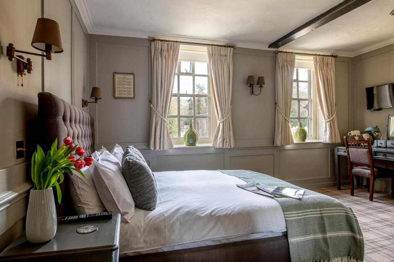 The Running Horses Hotel Mickleham Eksteriør billede