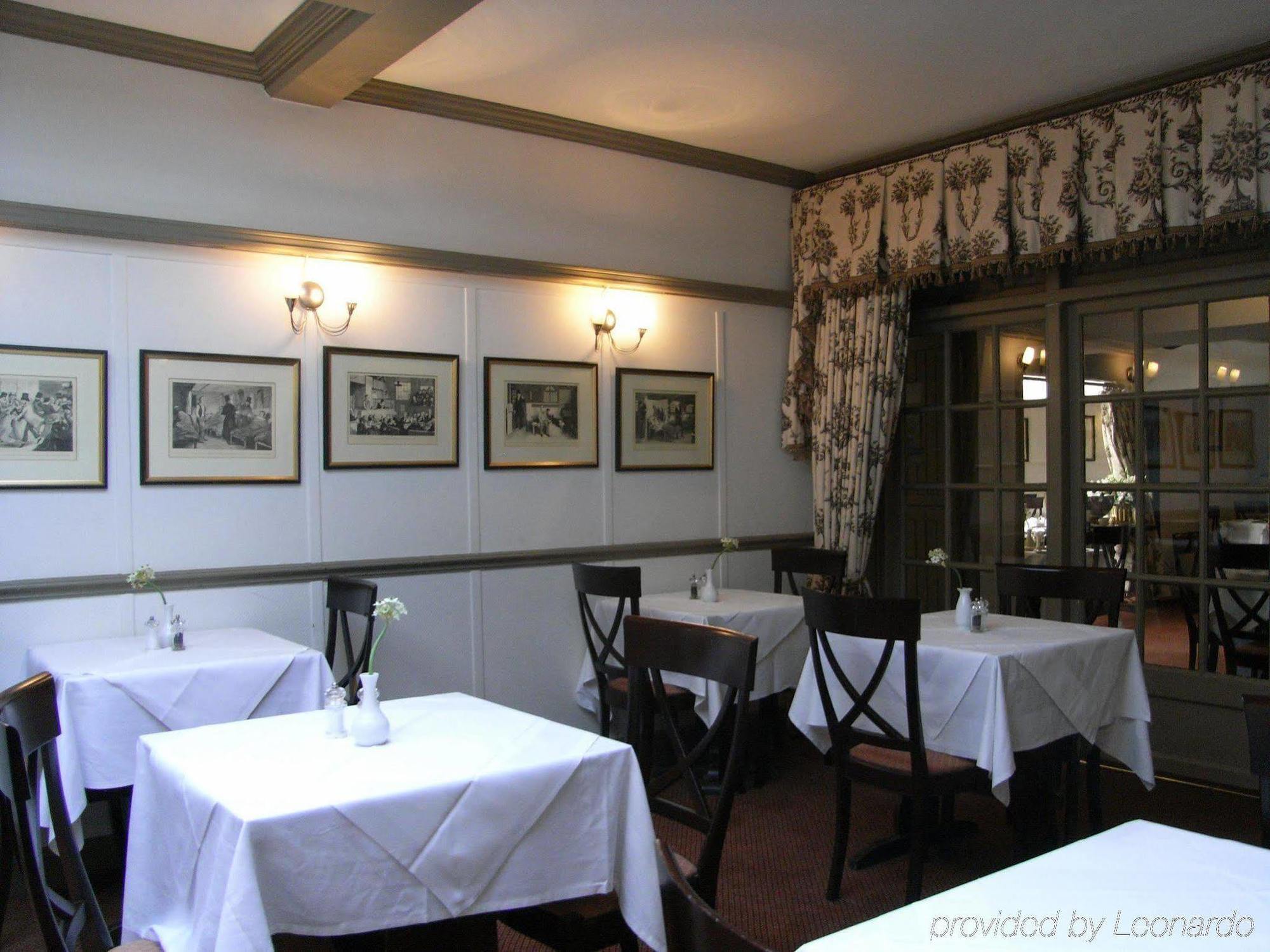 The Running Horses Hotel Mickleham Restaurant billede
