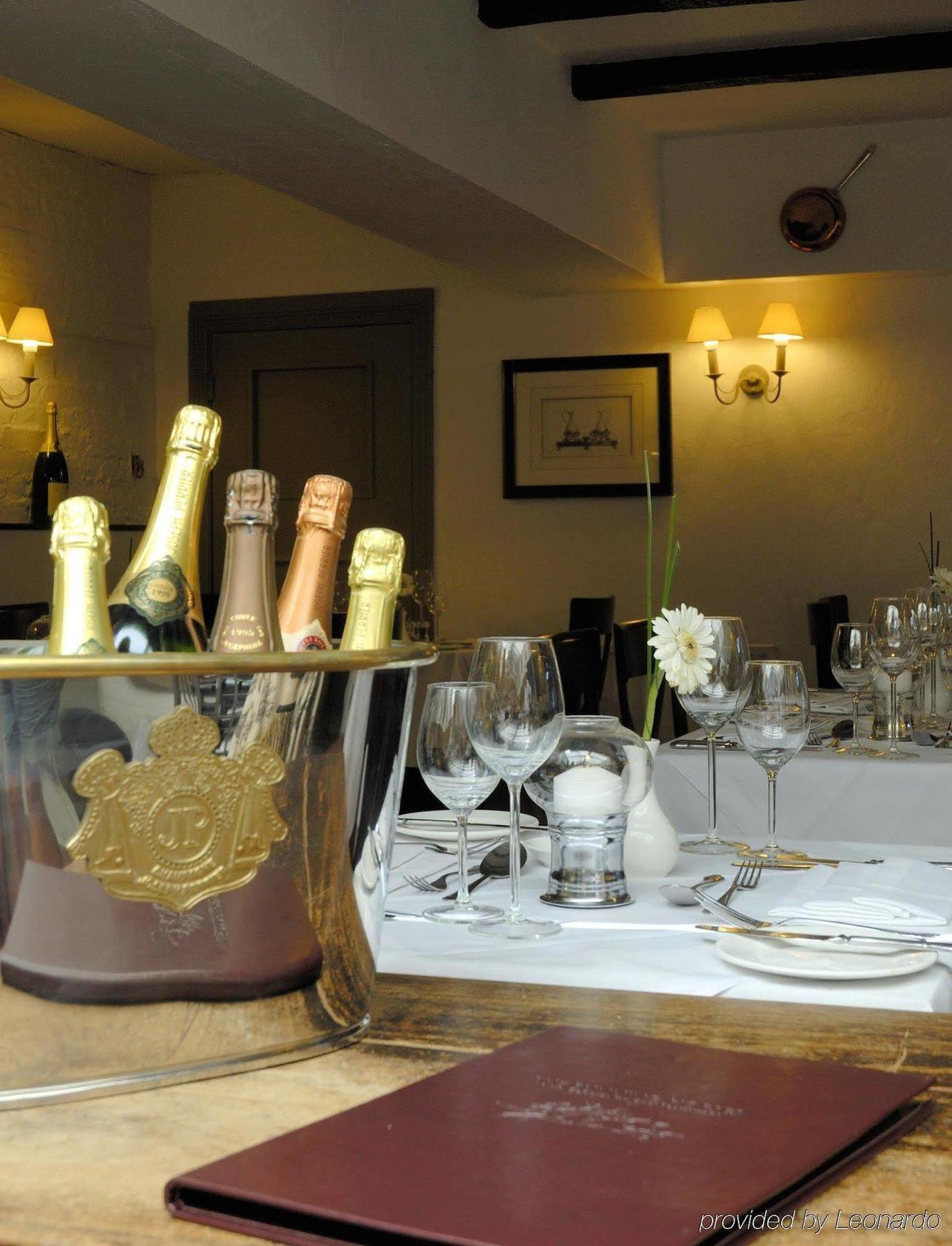 The Running Horses Hotel Mickleham Restaurant billede